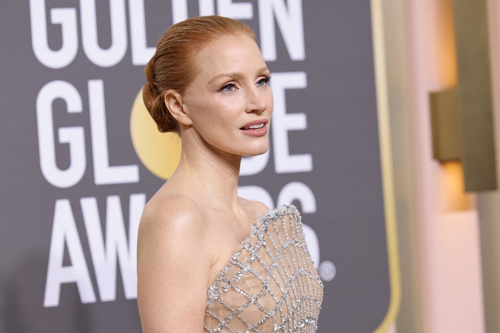 اطلالة Jessica Chastain بخطوط الايلاينر السوداء