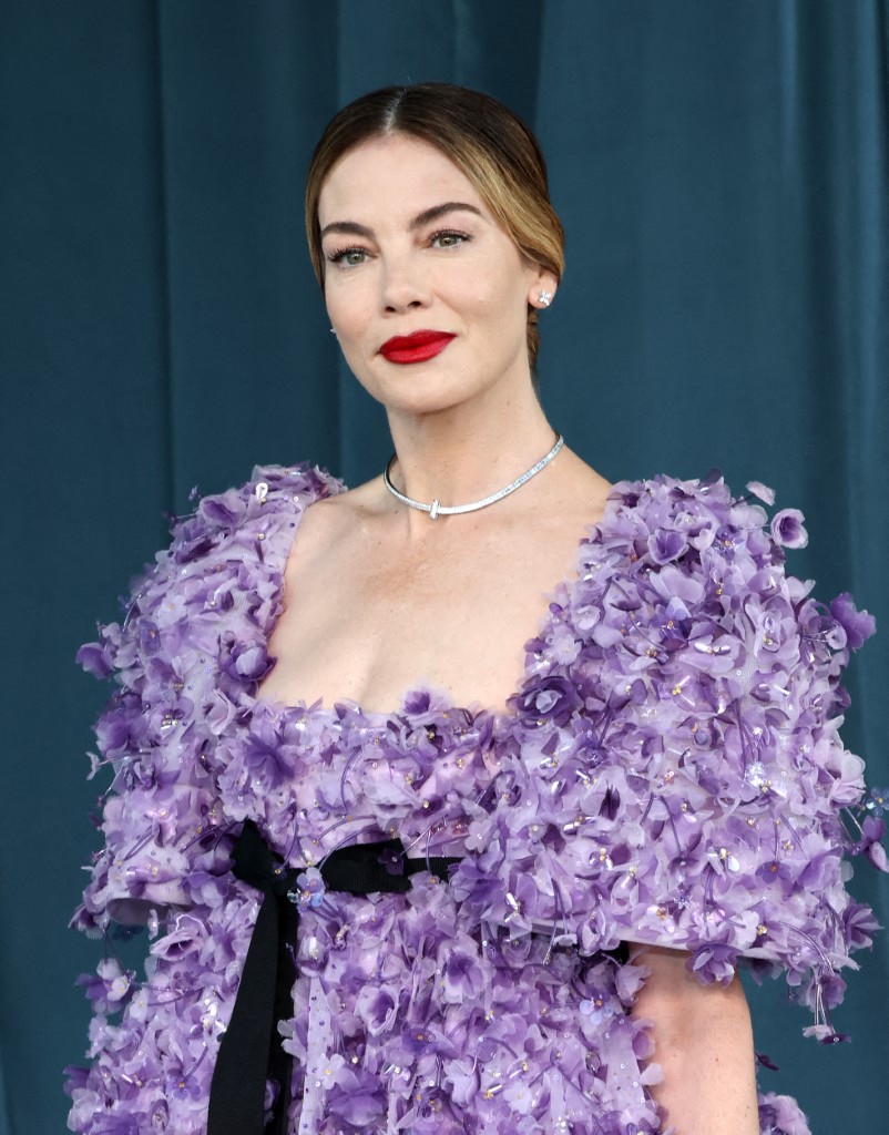 اطلالة Michelle Monaghan بأحمر الشفاه القوي