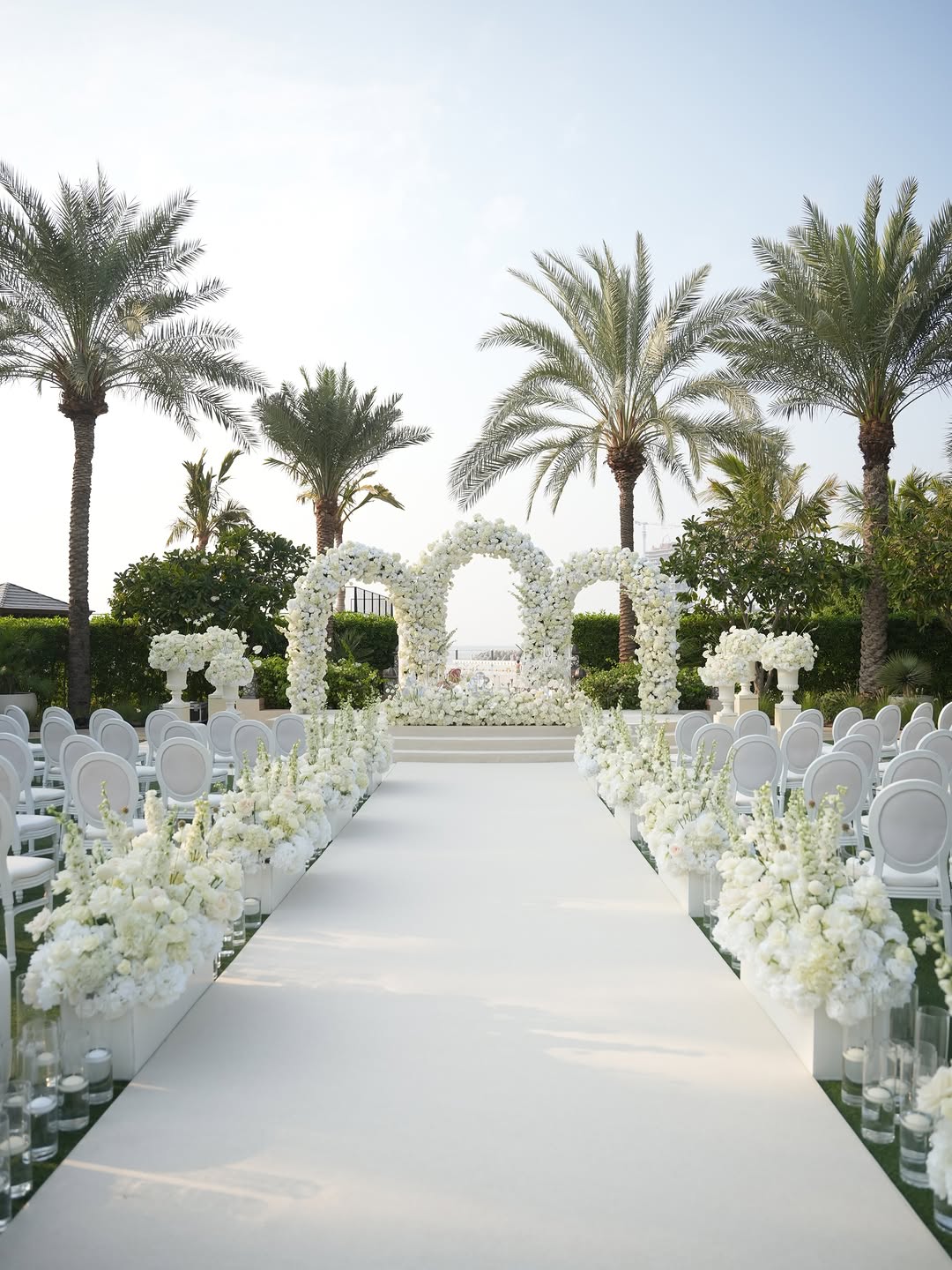 الأبيض الملكي في حفل زفاف @leilaswedding