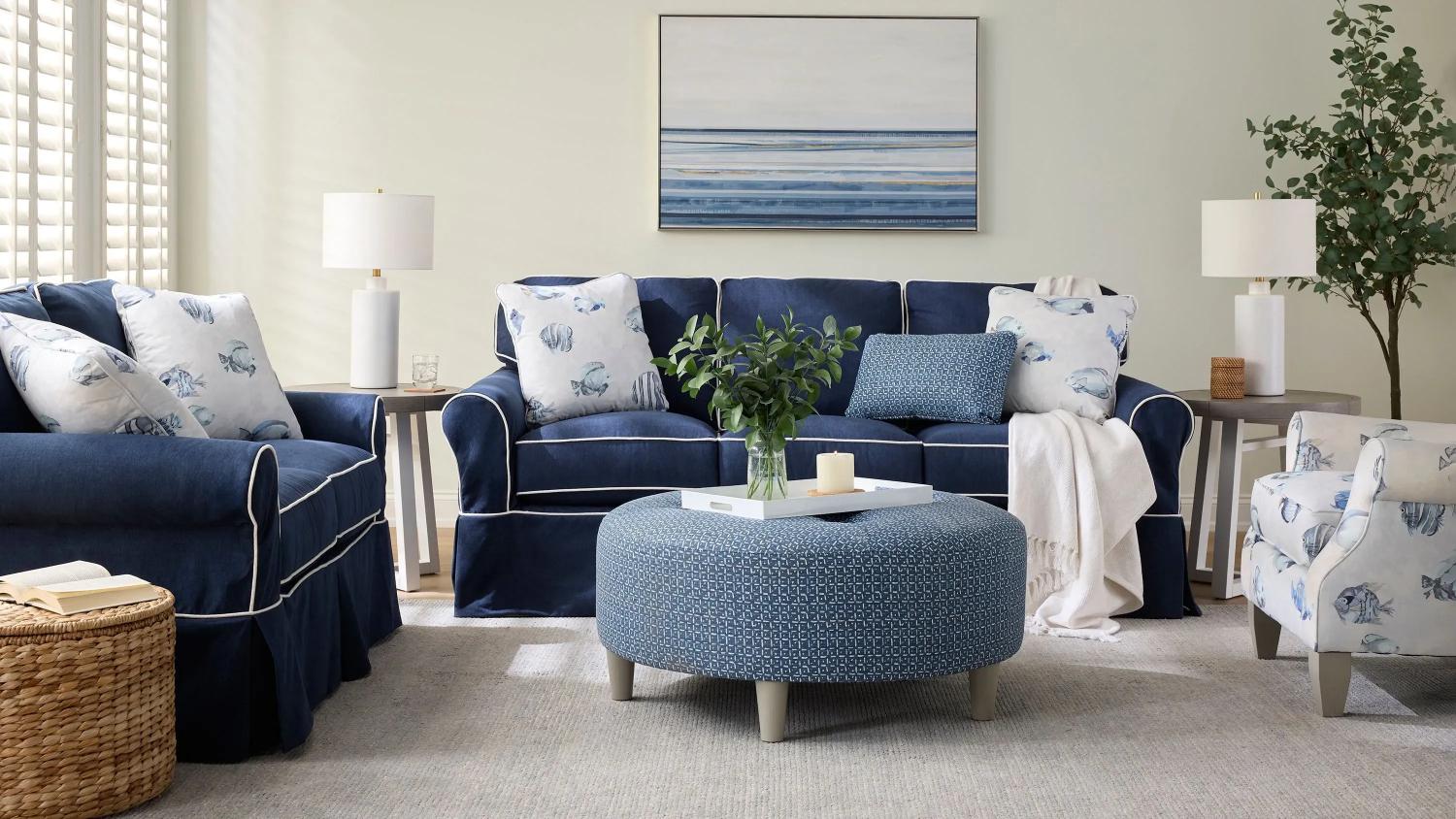 الأرائك ذات الأغطية القماشية