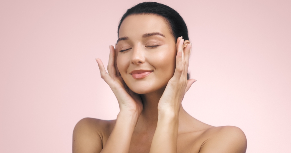 الأسبوع الأول بدون منتجات، تبدأ البشرة بفقدان الدعم الخارجي