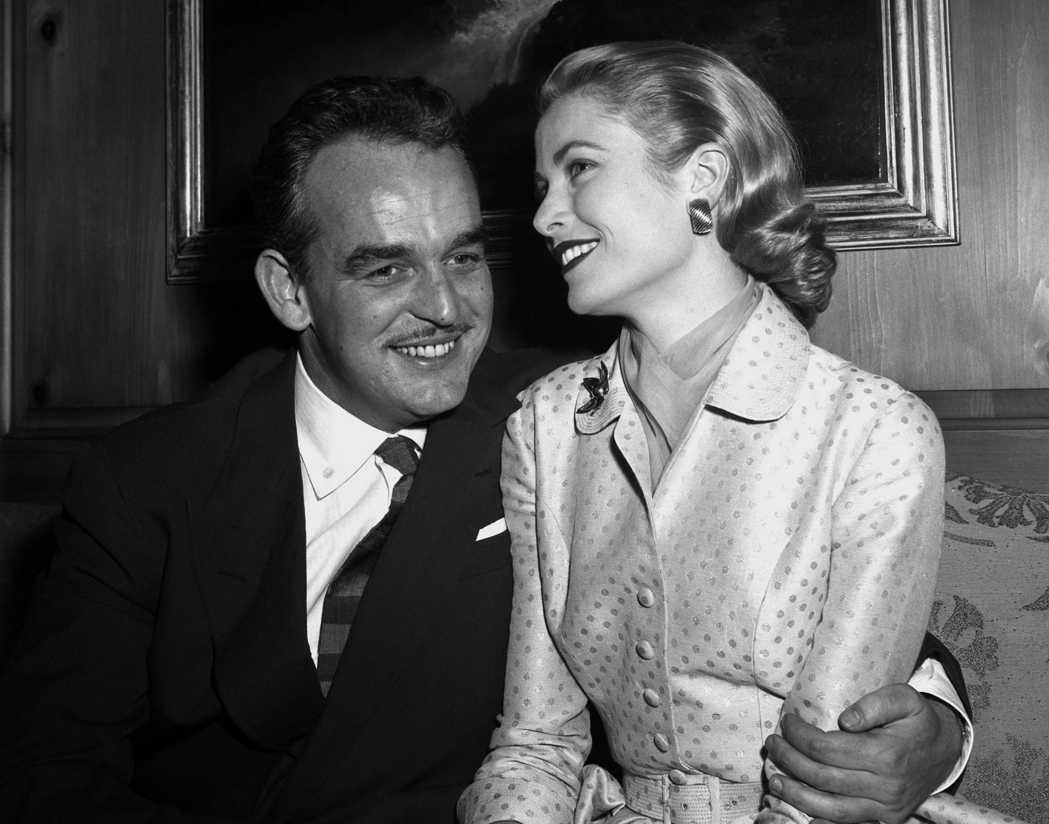 الأمير رينيه Prince Rainier والأميرة غريس كيلي Grace Kelly-26 عام