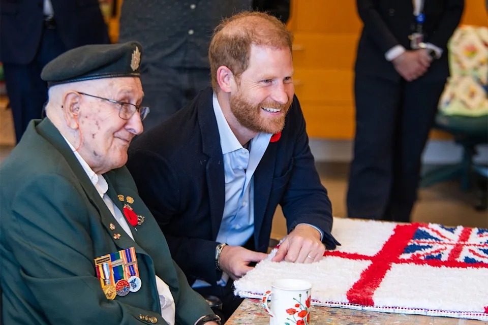 الأمير هاري، مساء أمس الخميس، إلى أكثر من 500 ضيف في حفل العشاء الوطني لمؤسسة True Patriot Love Foundation