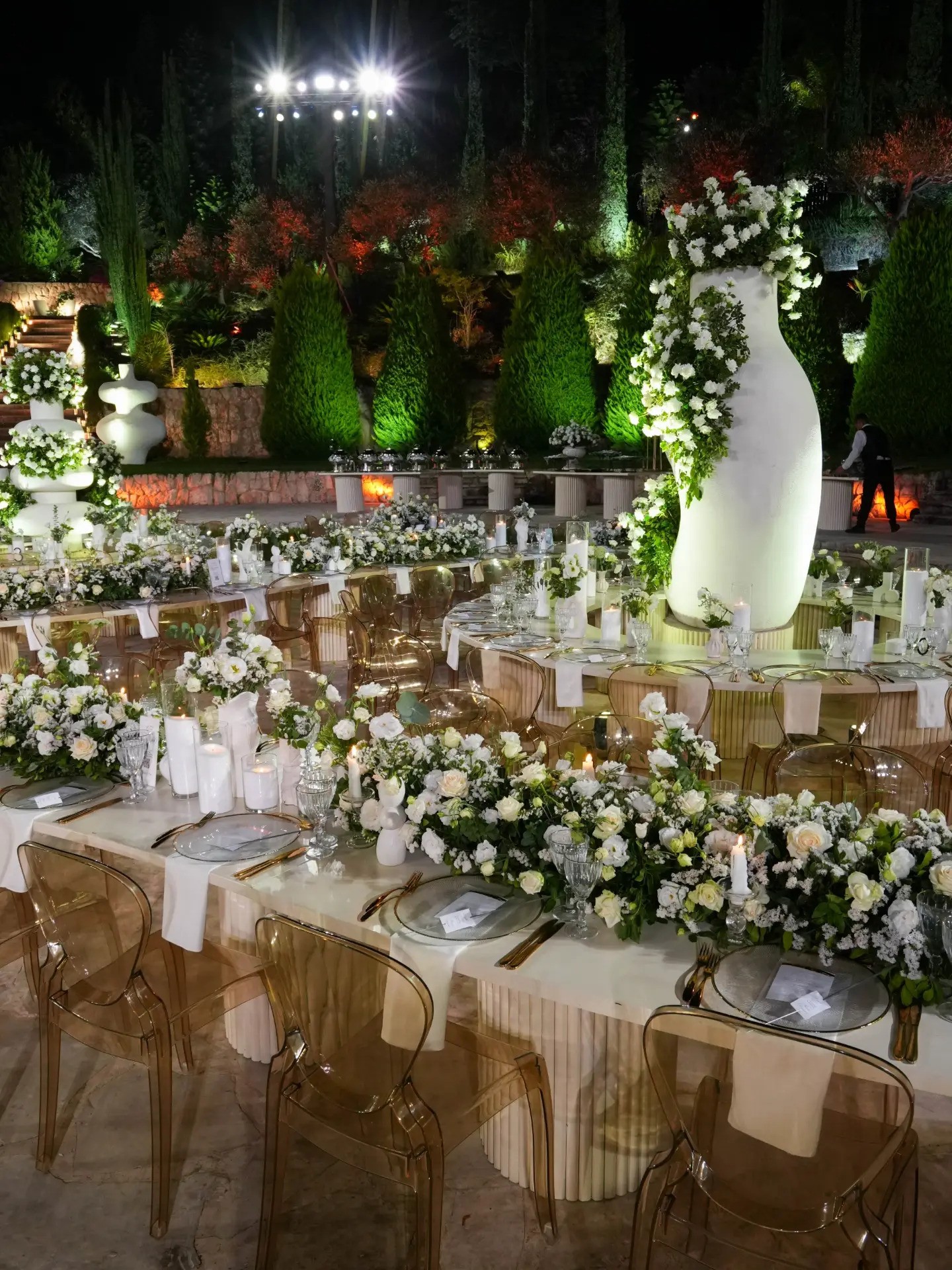 الإضاءة في حفلات الزفاف- الصورة من @ North Weddings