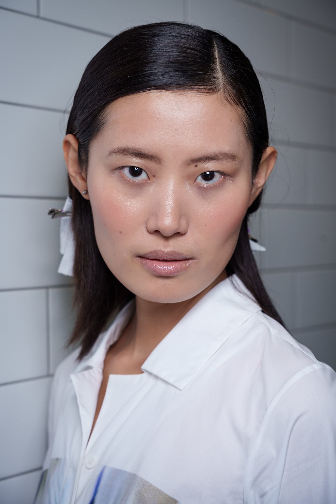 الاستخدام المفرط أو بقايا اللبن التي لا تُشطف جيداً قد تؤدي إلى تراكم أو مظهر دهني أكثر