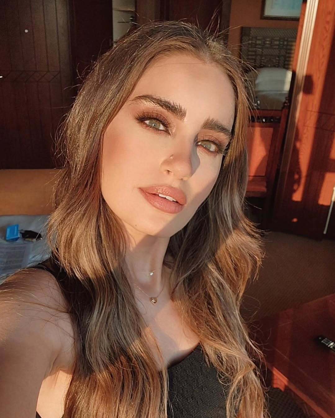 الاعلامية ايميه صياح صورة من انستغرامها