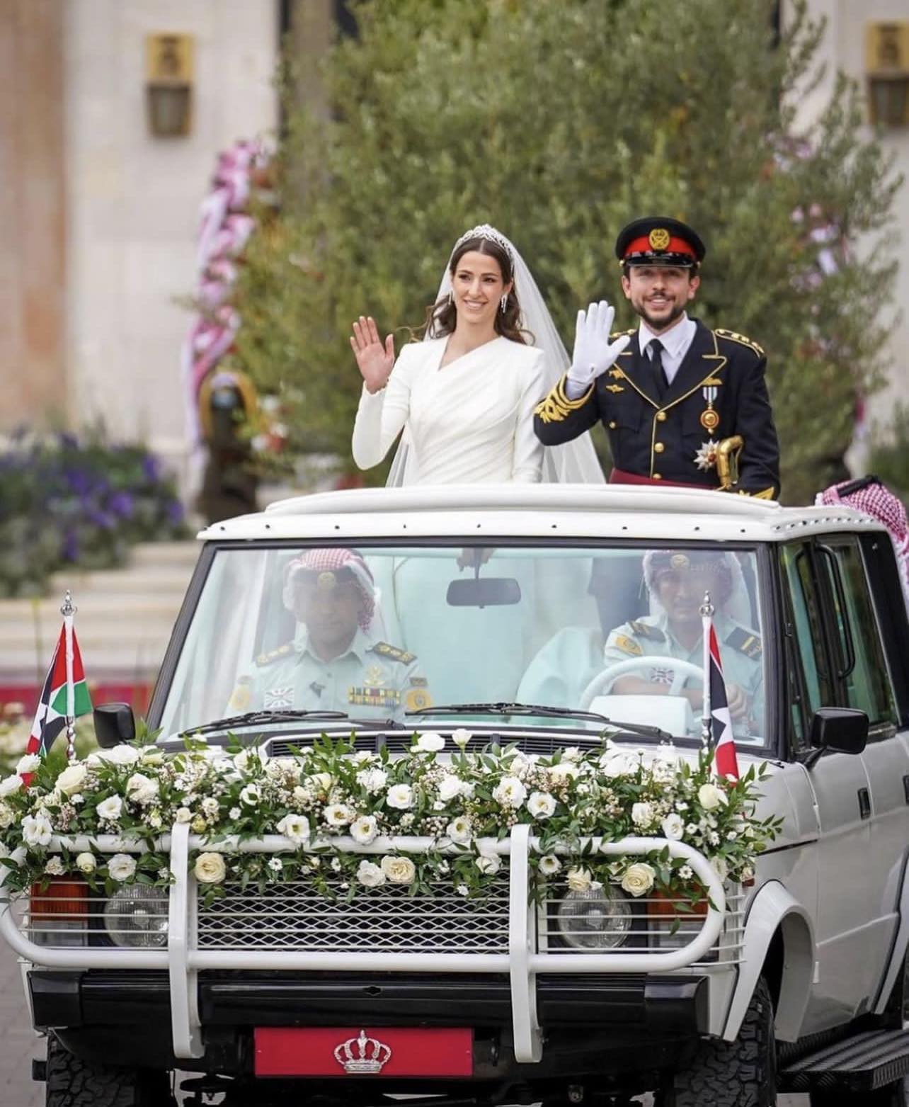الامير الحسين والاميرة رجوة الحسين خلال حفل الزفاف