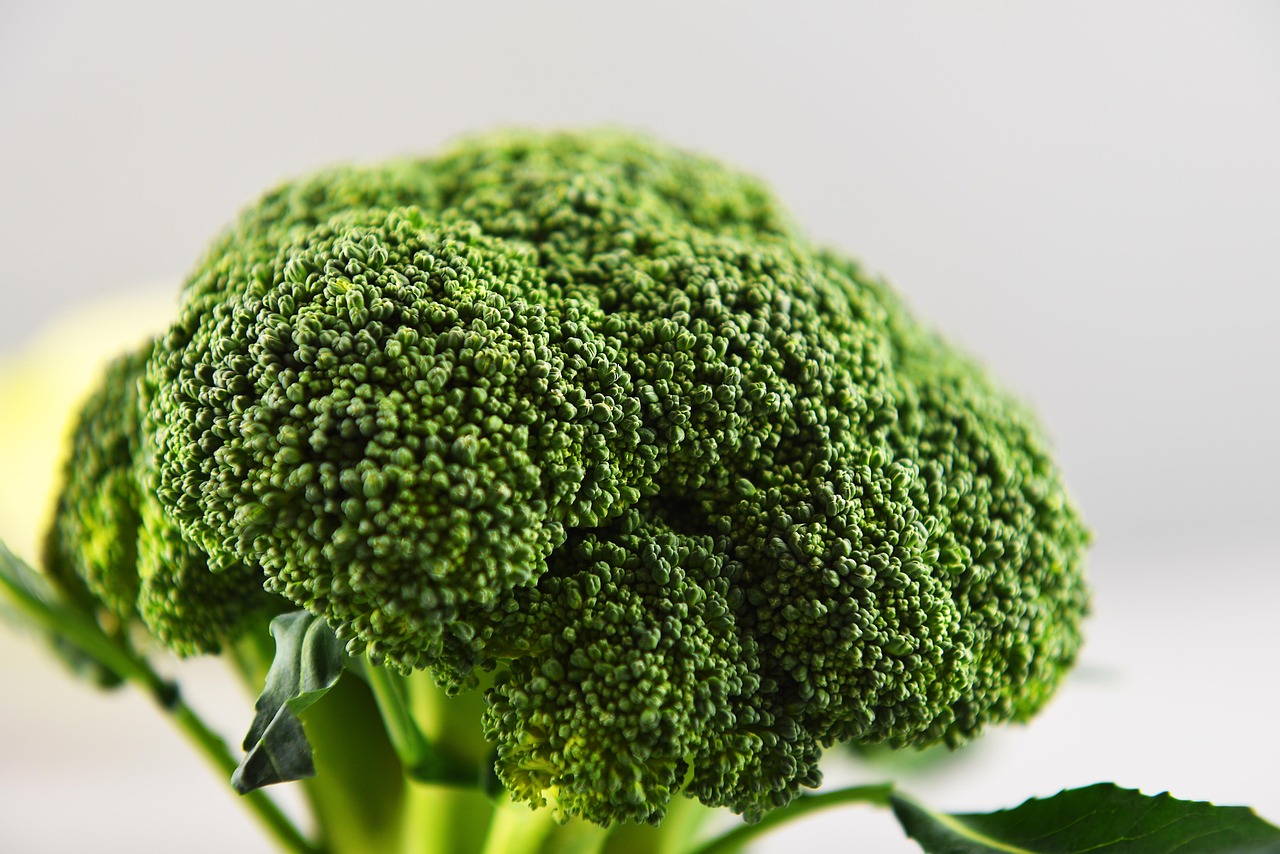 البروكلي أحد الخضروات غير النشوية الغنية بالكربوهيدات المفيدة لإنقاص الوزن