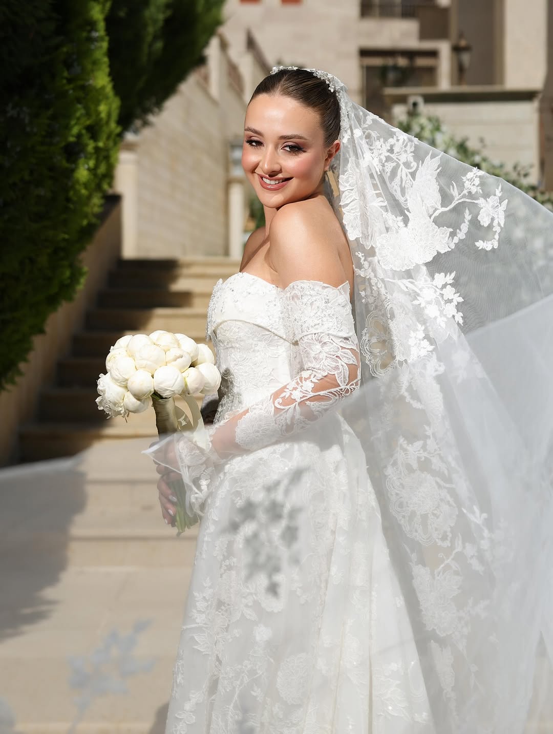 البساطة الفاخرة بمكياج عروس بسام فتوح