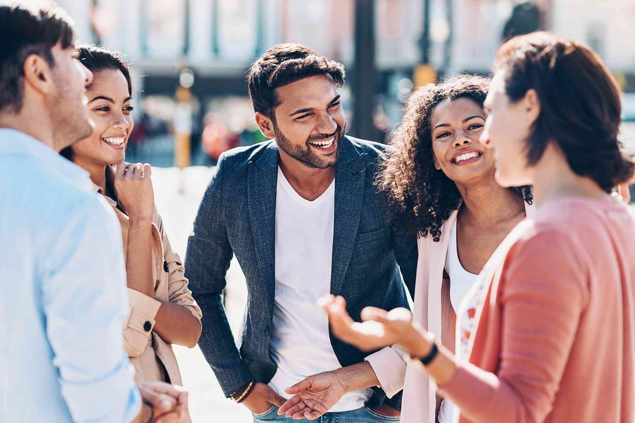 التخطيط للتواصل الاجتماعي بطريقة طبيعية