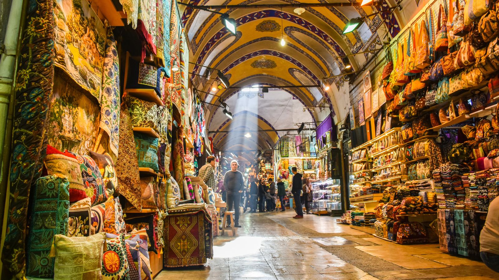 التسوق الفاخر والتراثي