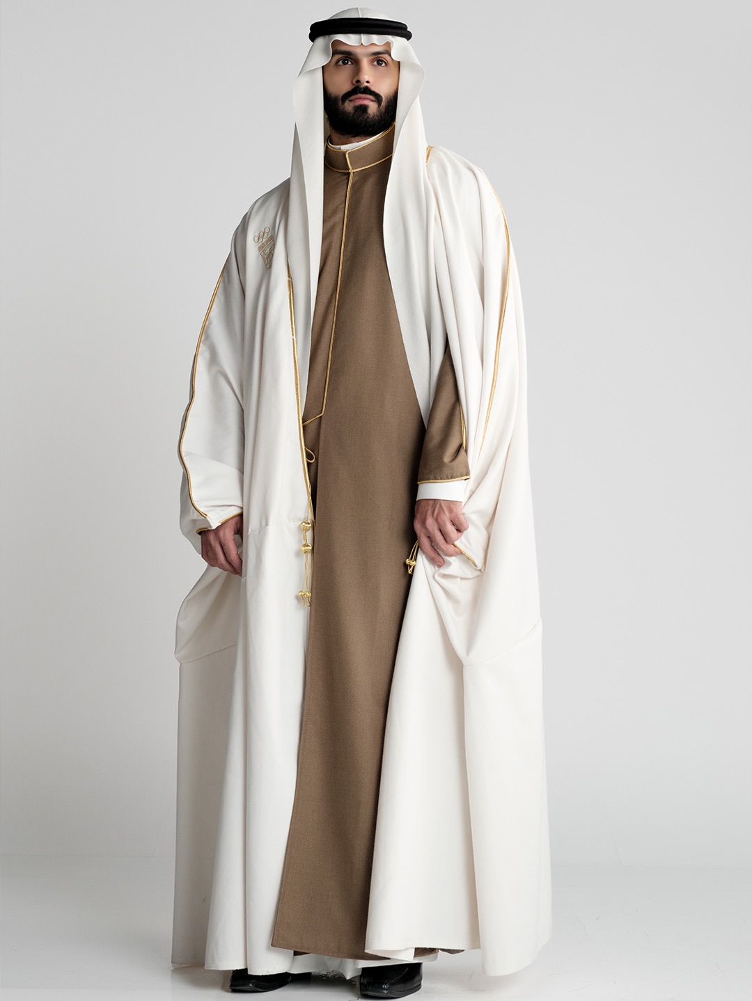 التصميم الرجالي البشت