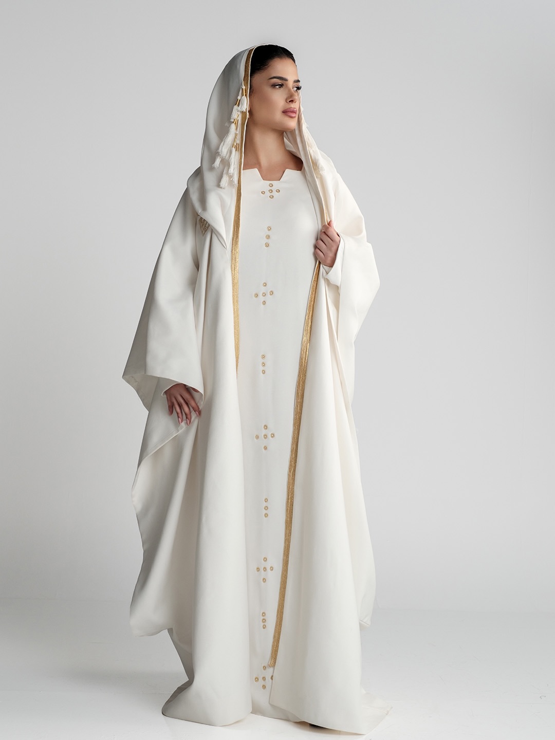 التصميم النسائي ثوب المسدح