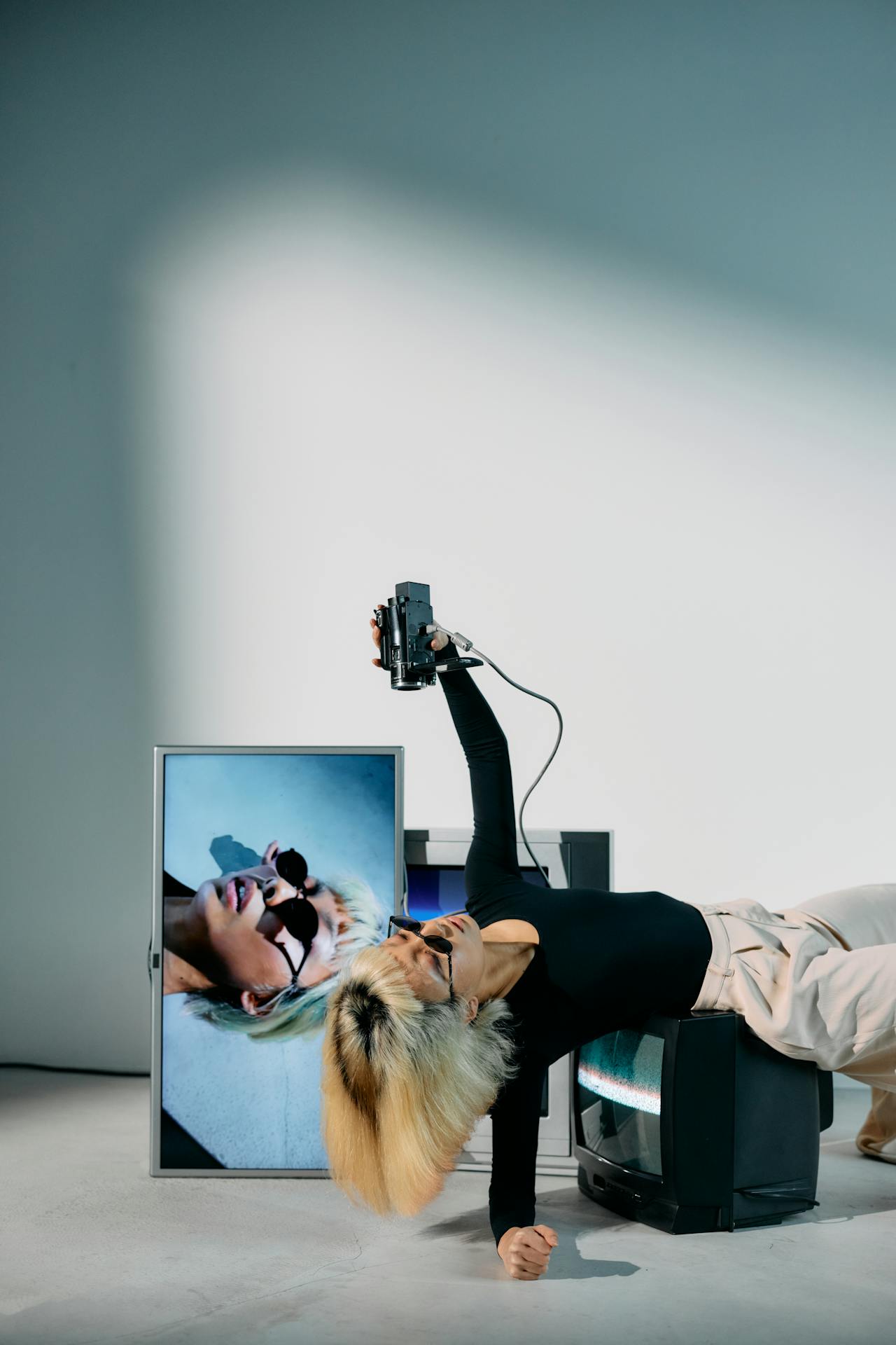 التقنية الرقمية أحد مهارات المرأة المبدعة لتحقيق التوازن بين الحياة الرقمية والواقعية