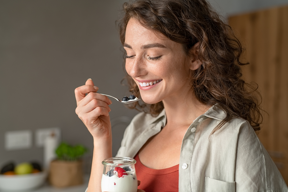 التوت من الفواكه المضادة للالتهابات والتي تحافظ على صحة الأمعاء