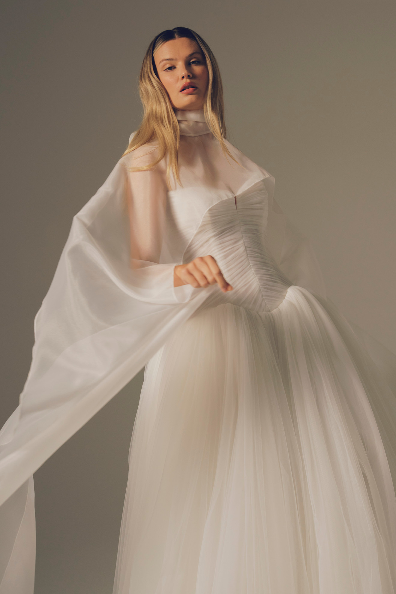 التول يتسيد مجموعة  Hera  لخريف 2026