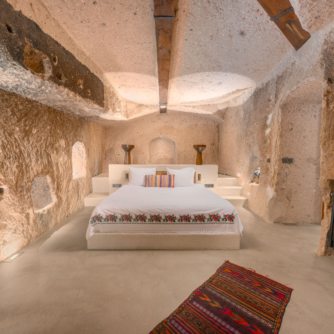 الجناح الكهفي الفاخر Deluxe Cave Suite