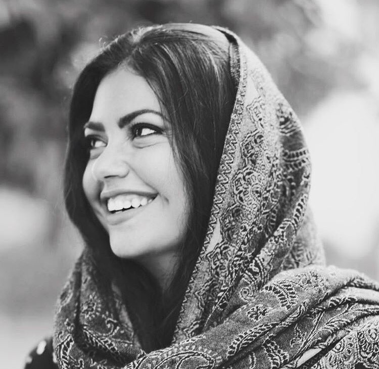 الجوهرة بيضون