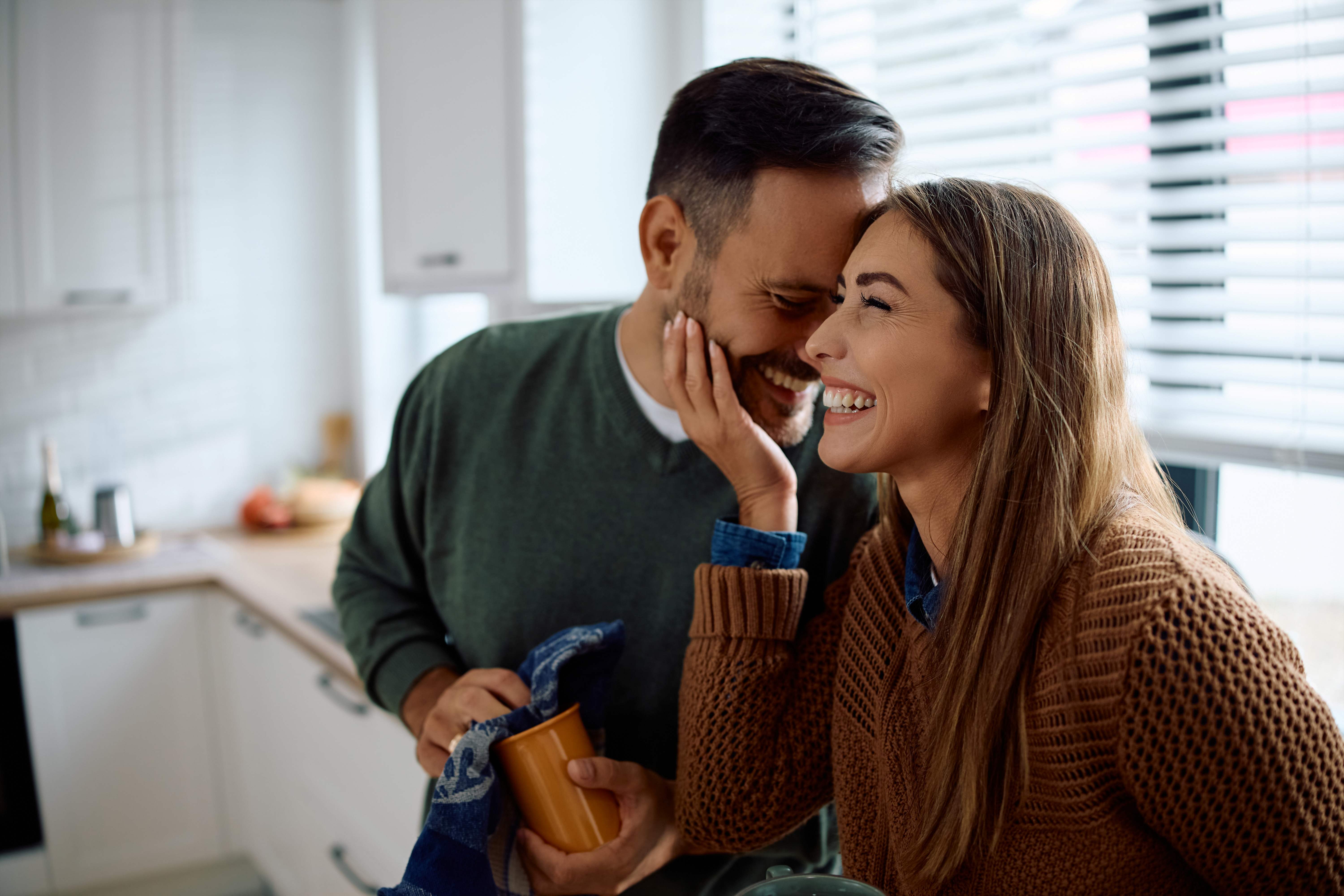 الحب الحقيقي يختلف عن حب المصلحة أو لغرض ما