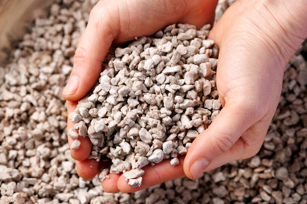 الحجر البركاني (1)