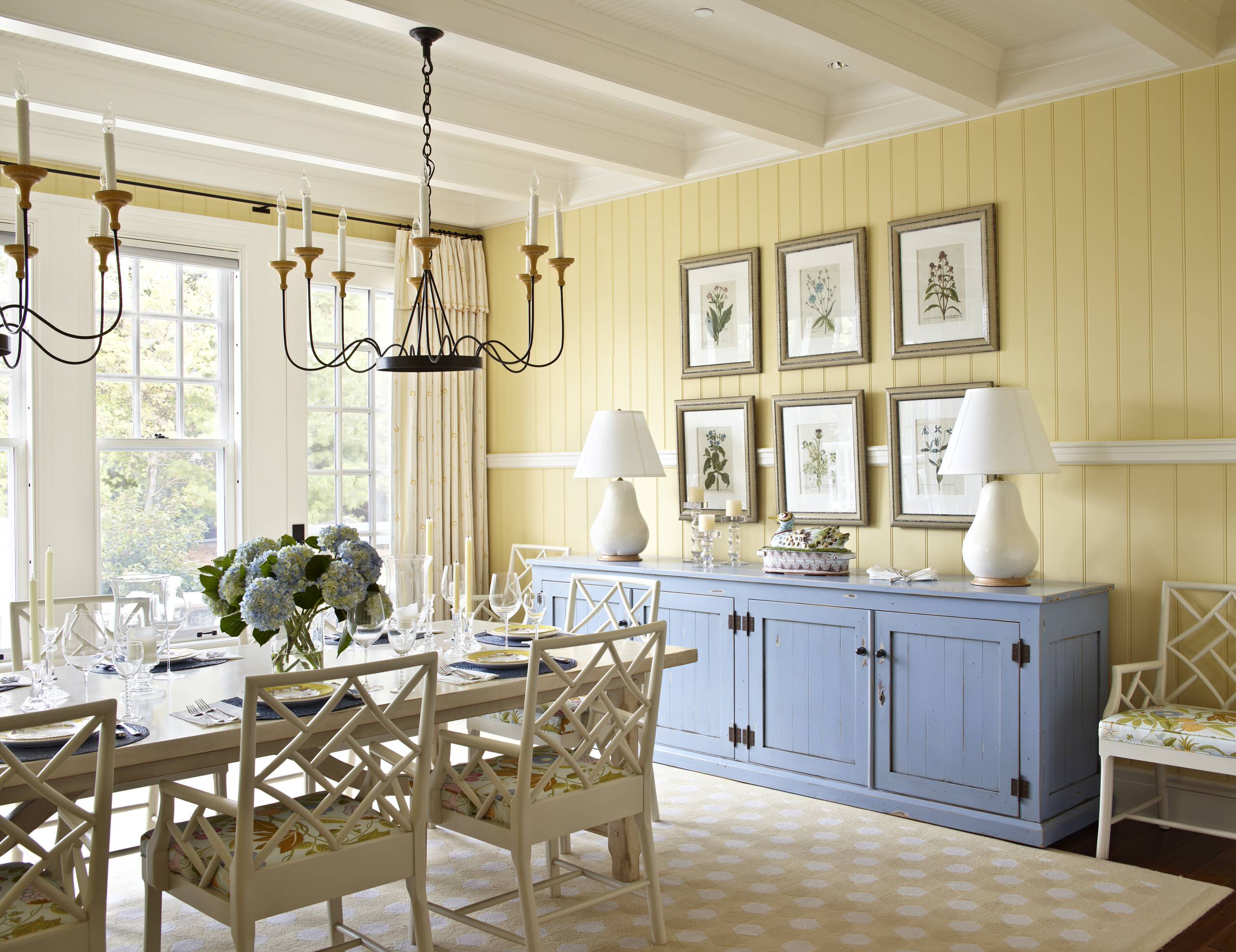 الخزانات الجانبية من أكثر قطع الأثاث المتعددة الاستخدامات