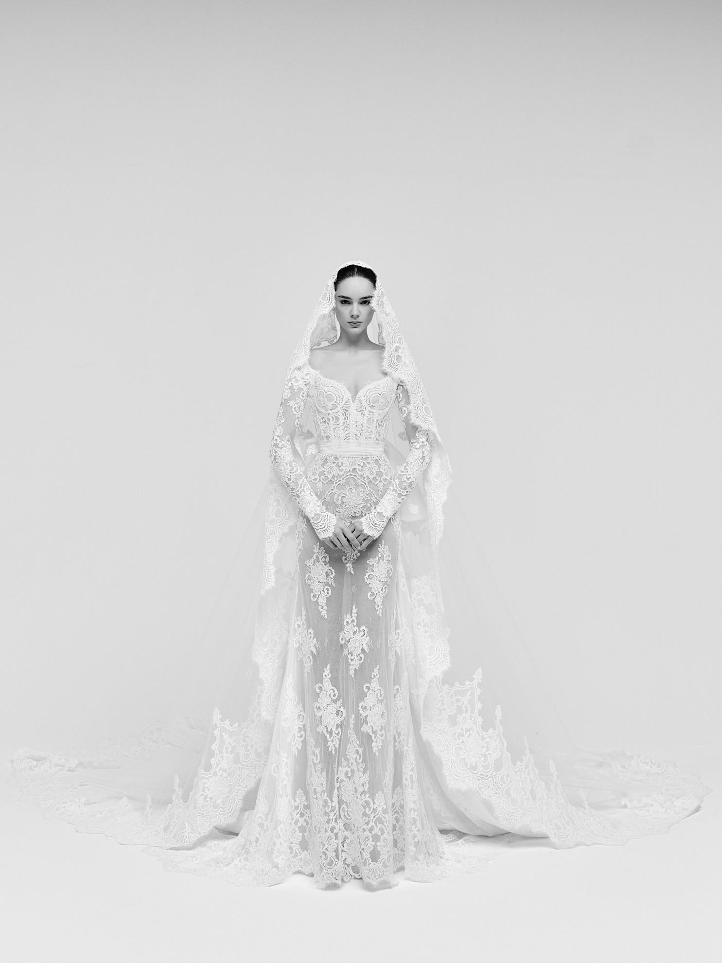 الدانتيل الفاخر في مجموعة زهير مراد لربيع 2026