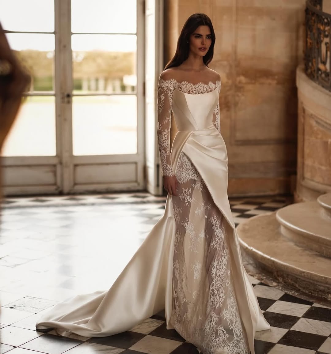 الدانتيل الفينتج في عروض  Safir Coutoure