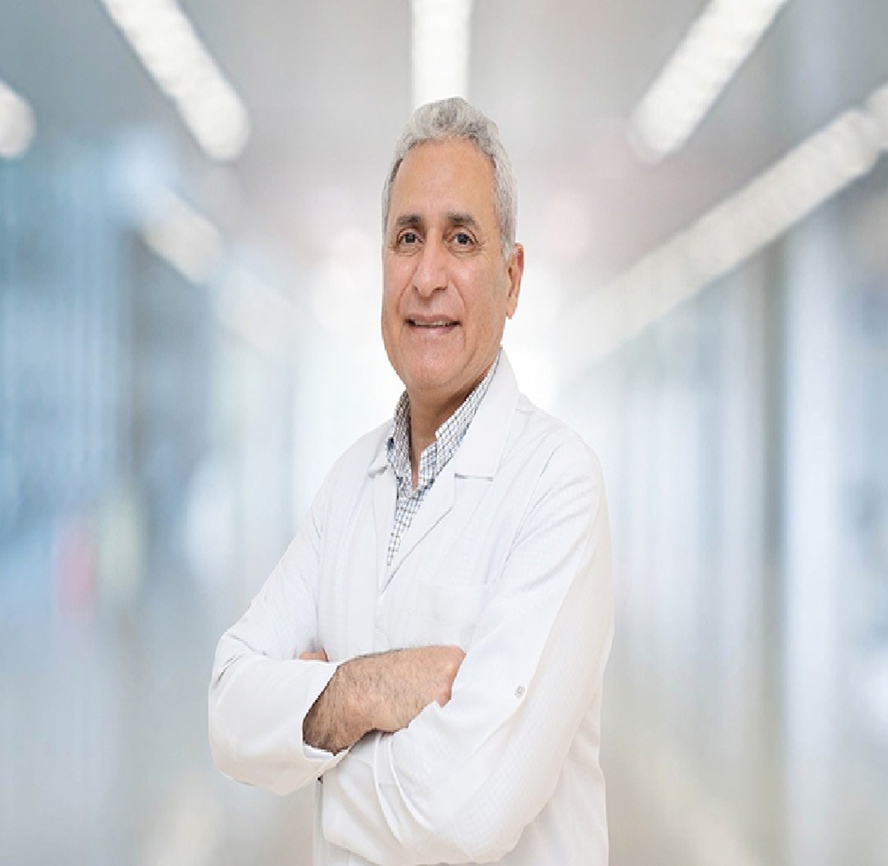 الدكتور حسام بُلّة استشاري أمراض القلب في مجموعة مستشفيات السعودي الألماني