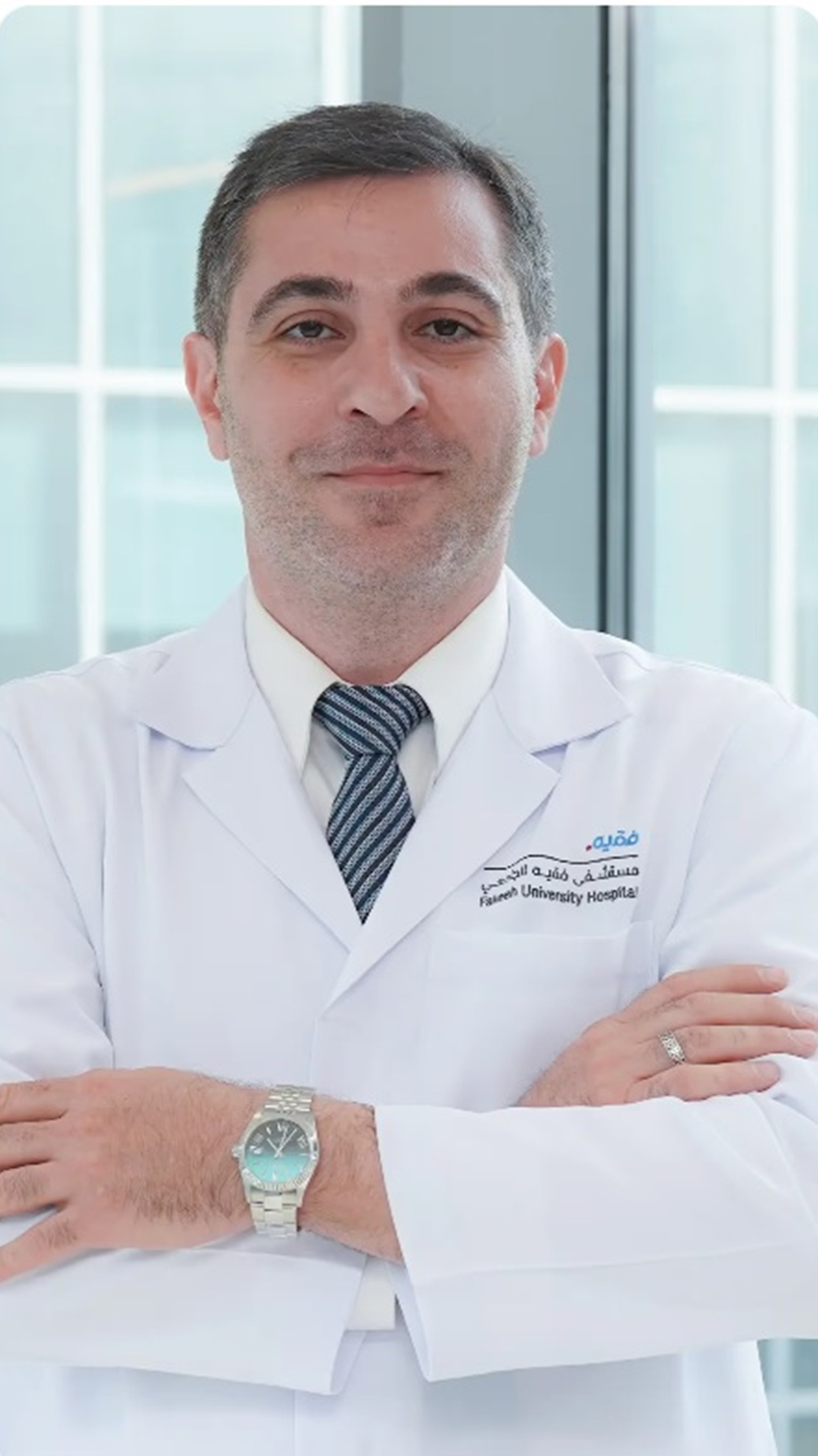 الدكتور حكم البلص استشاري أمراض الجهاز الهضمي والكبد في مستشفى فقيه الجامعي دبي