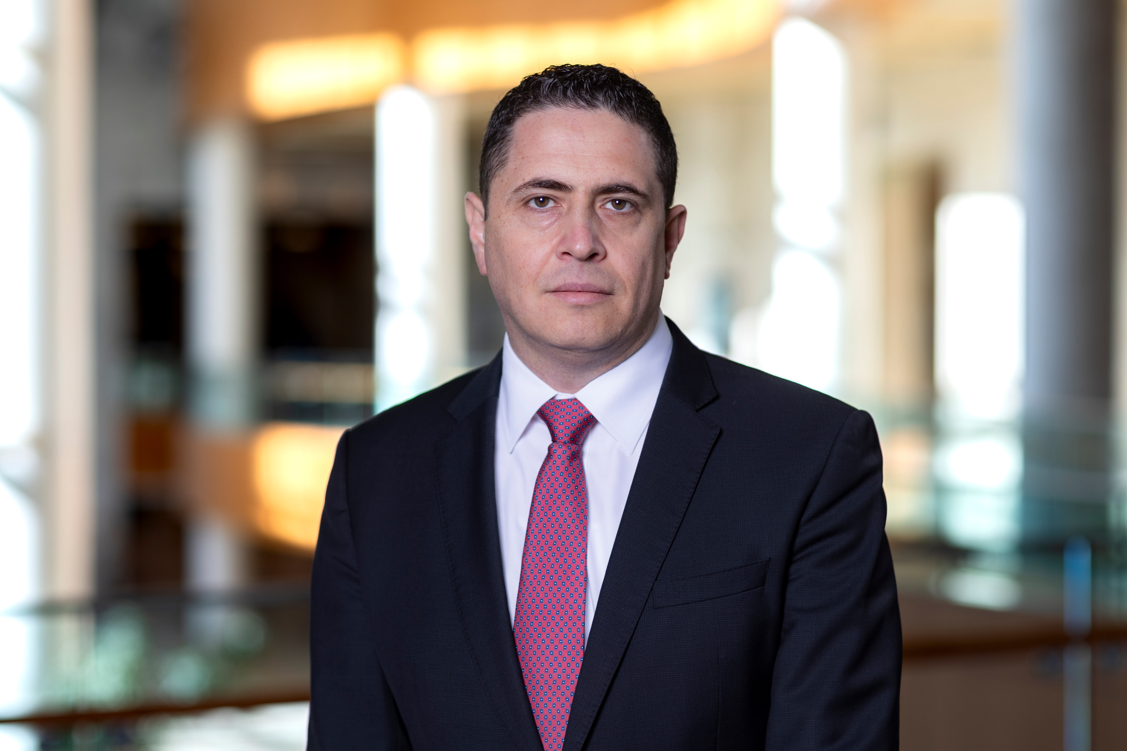 الدكتور عمر غانم المدير الطبي لمايو كلينك في الشرق الأوسط