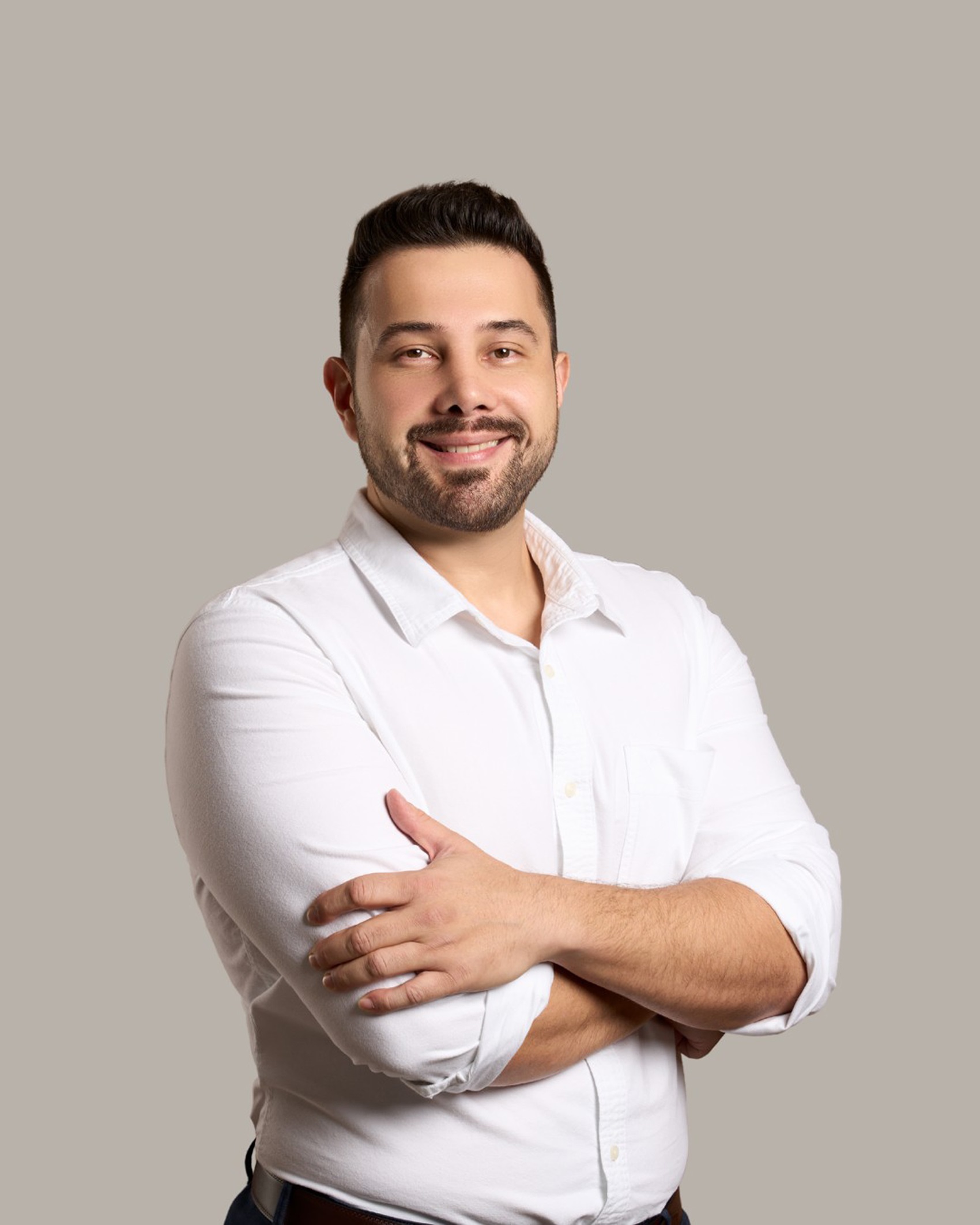 الدكتور فرناندو بوراس أخصائي الطب الوظيفي في مركز أوميكس للطب الدقيق