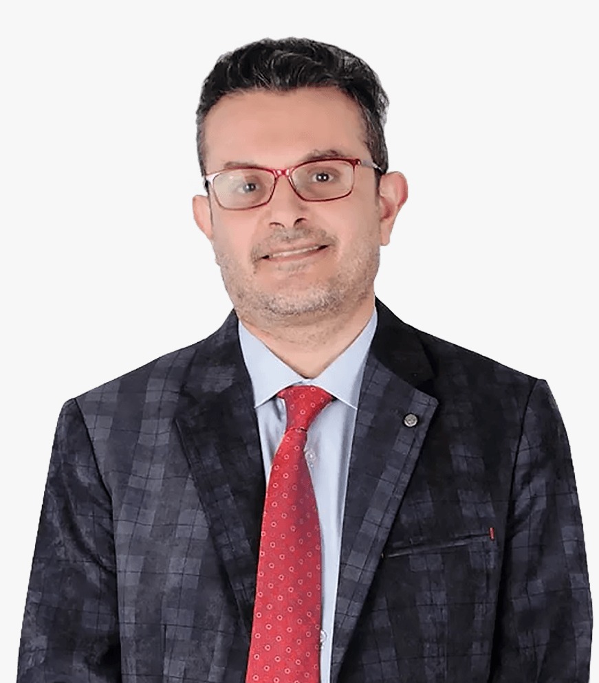 الدكتور مصطفى احمد شحاته استشاري الجهاز الهضمي في مدينة الشيخ شخبوط الطبية