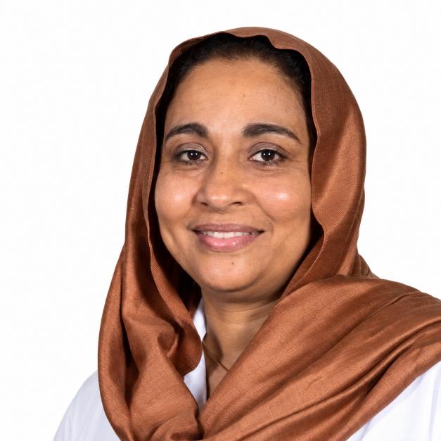 الدكتورة أمل جناوي استشارية أمراض الروماتيزم وهشاشة العظام