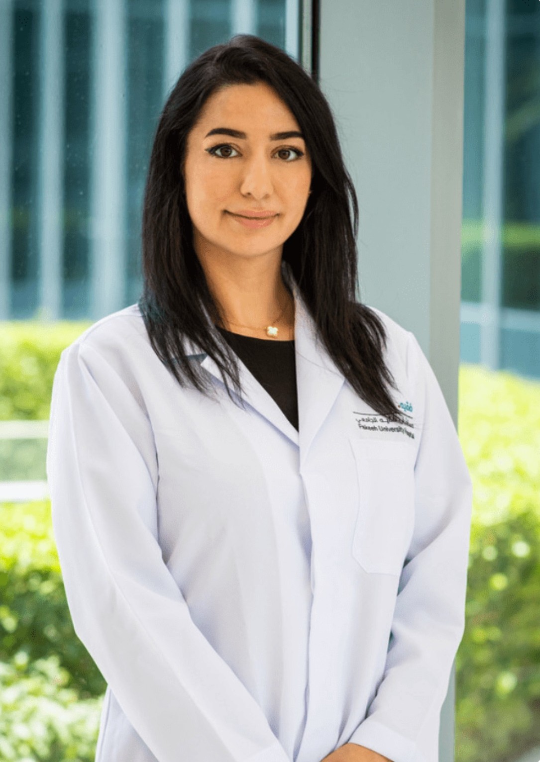 الدكتورة إيناس عثمان استشارية طب الأسرة في مستشفى فقيه الجامعي