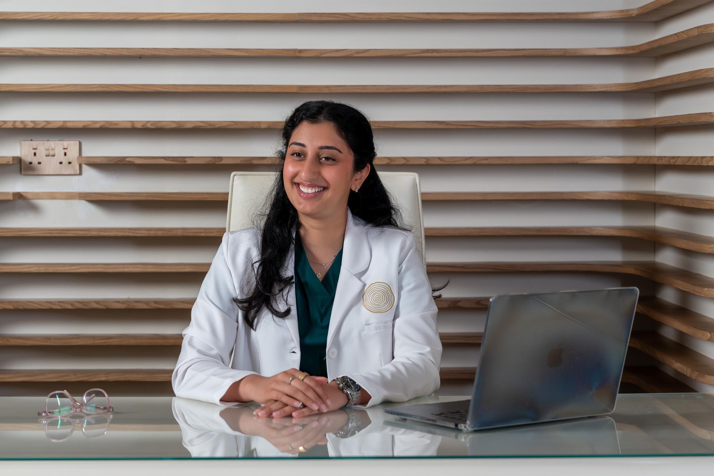 الدكتورة علياء ساهني ممارسة معتمدة في الطب الوظيفي في عيادة Sequoia Clinic دبي