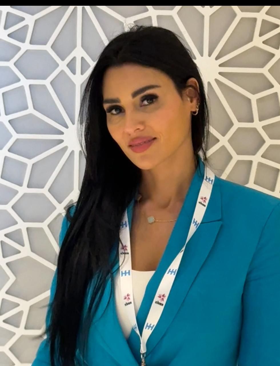 الدكتورة منال علي أحمد أخصائية التغذية العلاجية في مستشفى الدكتور سليمان الحبيب دبي