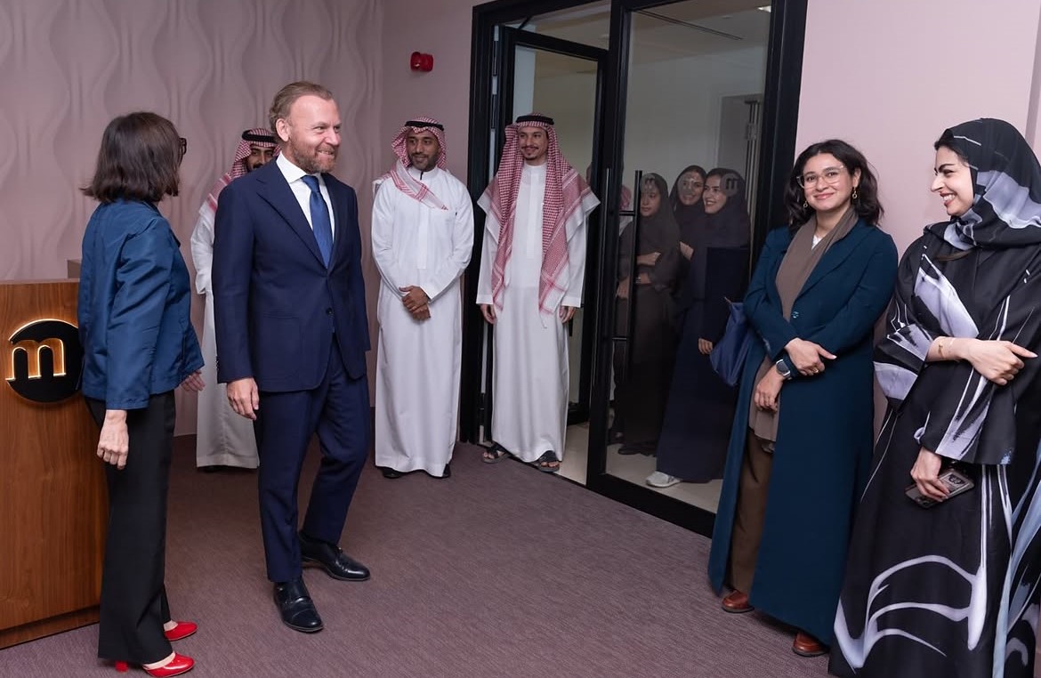 الرئيس التنفيذي لهيئة الأزياء بوراك شاكماك