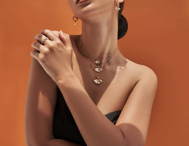 الروبي في قلادة من دار  Khayal