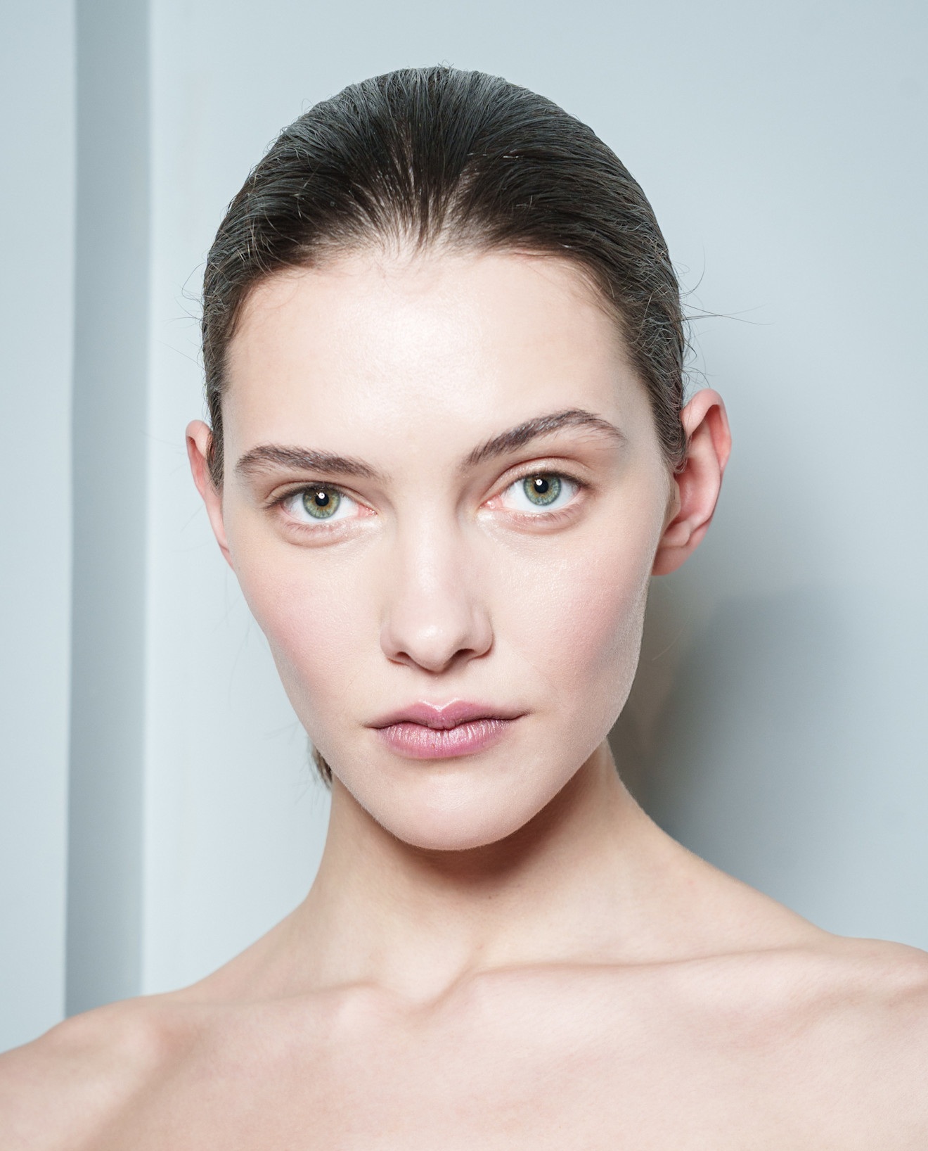 الريتينول روتين ليلي للعناية بالبشرة من دار Rami Al Ali