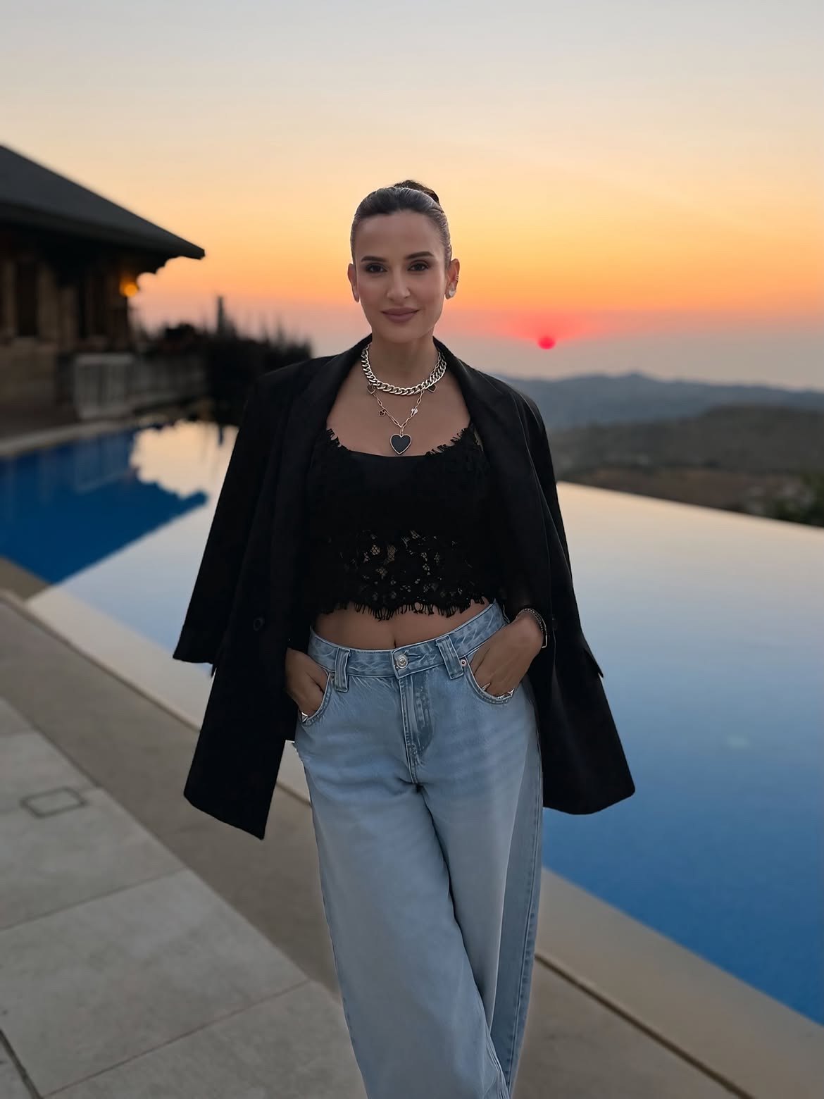 إلسا زغيب بتنسيق عملي لمشهد الغروب