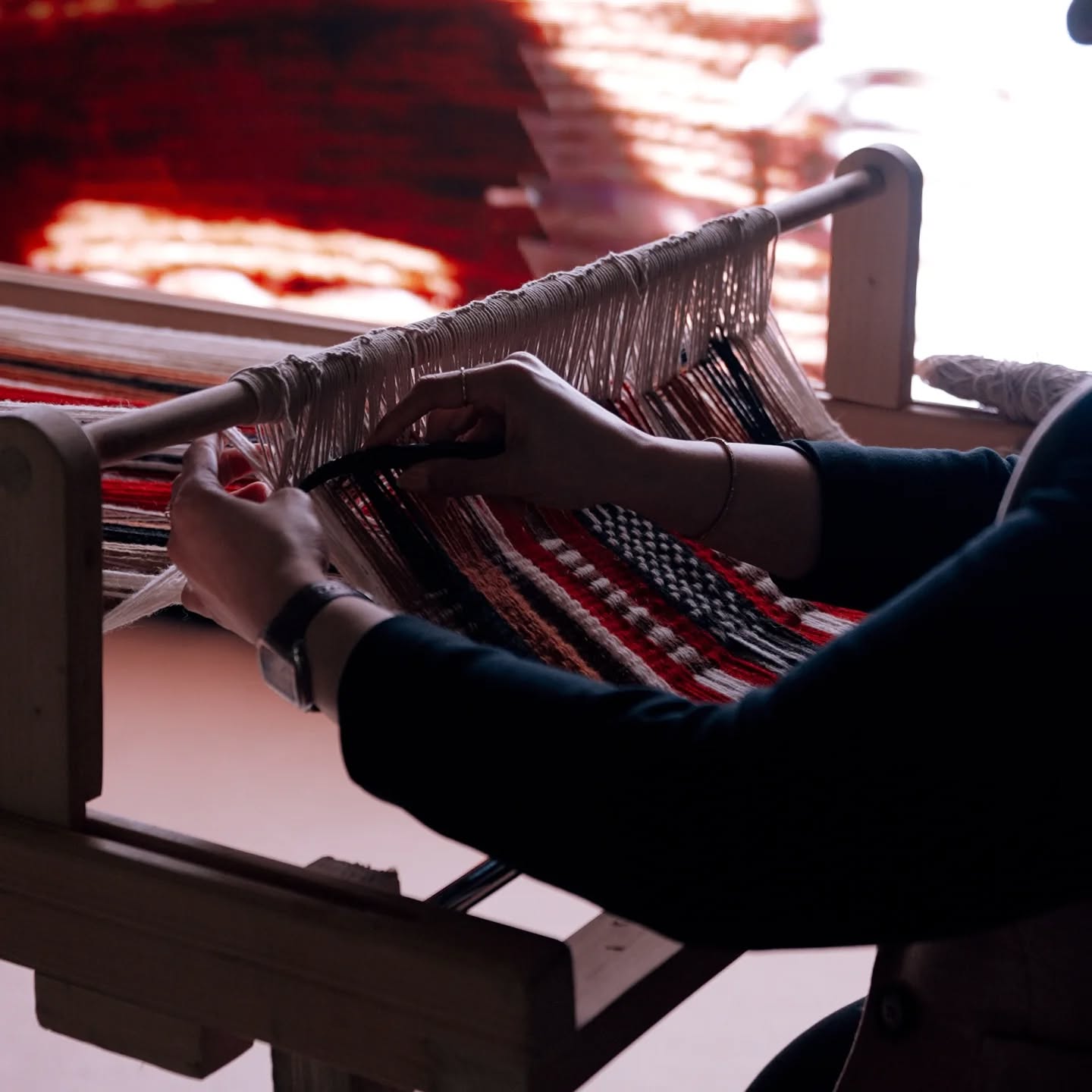 السدو حرفة تراثية سعودية تحمل نسمات الزمن الجميل