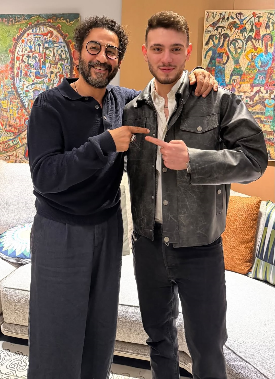 لقاء استثنائي يجمع أحمد حلمي والشامي