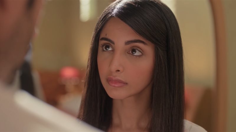 الشخصية _عزيزة_ من شارع الأعشى التي تؤدي دورها الفنانة السعودية لمى عبد الوهاب