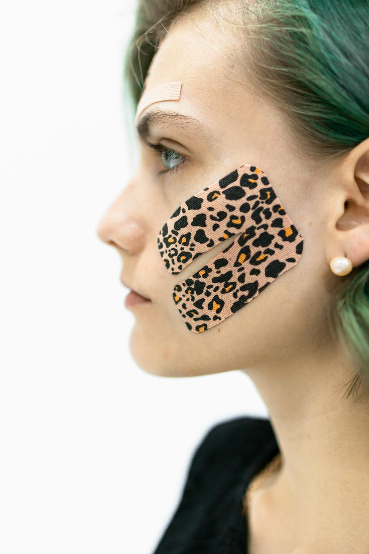 الشرائط اللاصقة للتجاعيد مفعولها مؤقت واستخدامها المتكرر يضر بالبشرة على المدى الطويل