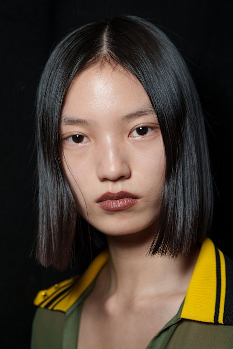 الشفاه البنية من دار Off White للعام 2026