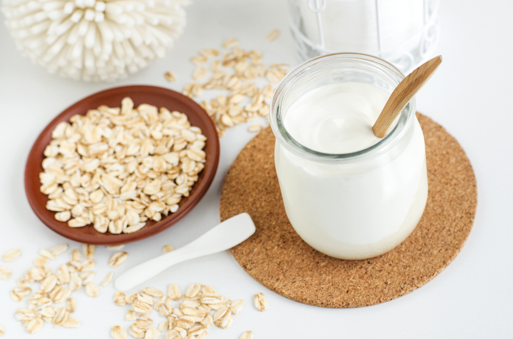 الشوفان والزبادي أحد العلاجات الطبيعية للقضاء على البقع الداكنة