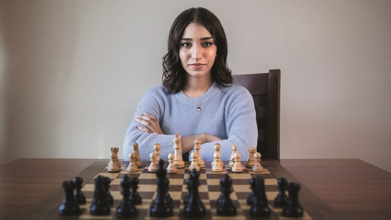 الصورة الرئيسية - اللاعبة الإماراتية روضة عيسى السركال