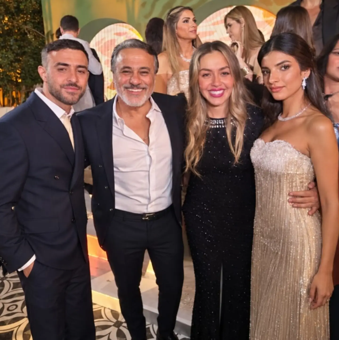 الفنان إيهاب فهمي مع زوجته في الخطوبة