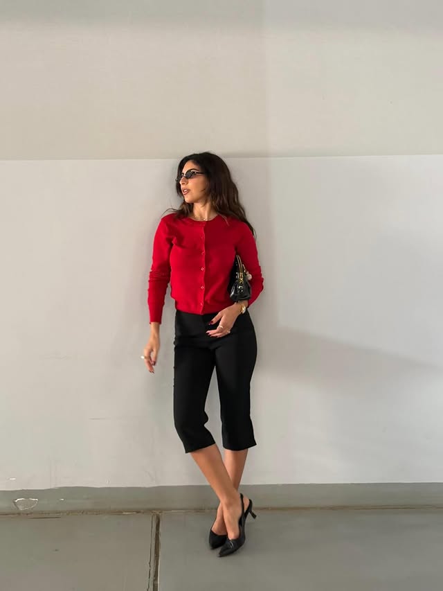 الفنانة شوق بكلاسيكية "الأحمر والأسود"