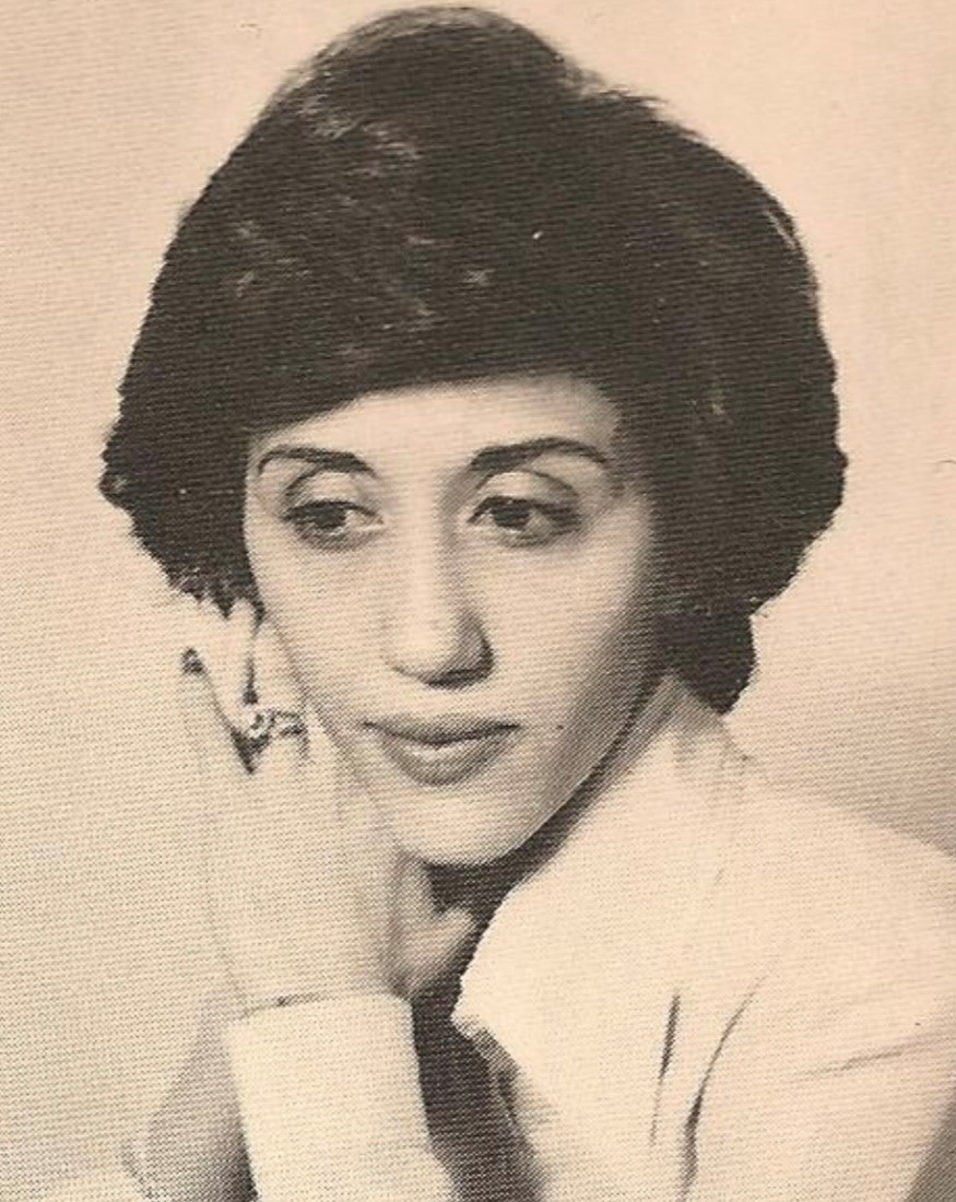 الفنانة صفية بن زقر رحمها الله